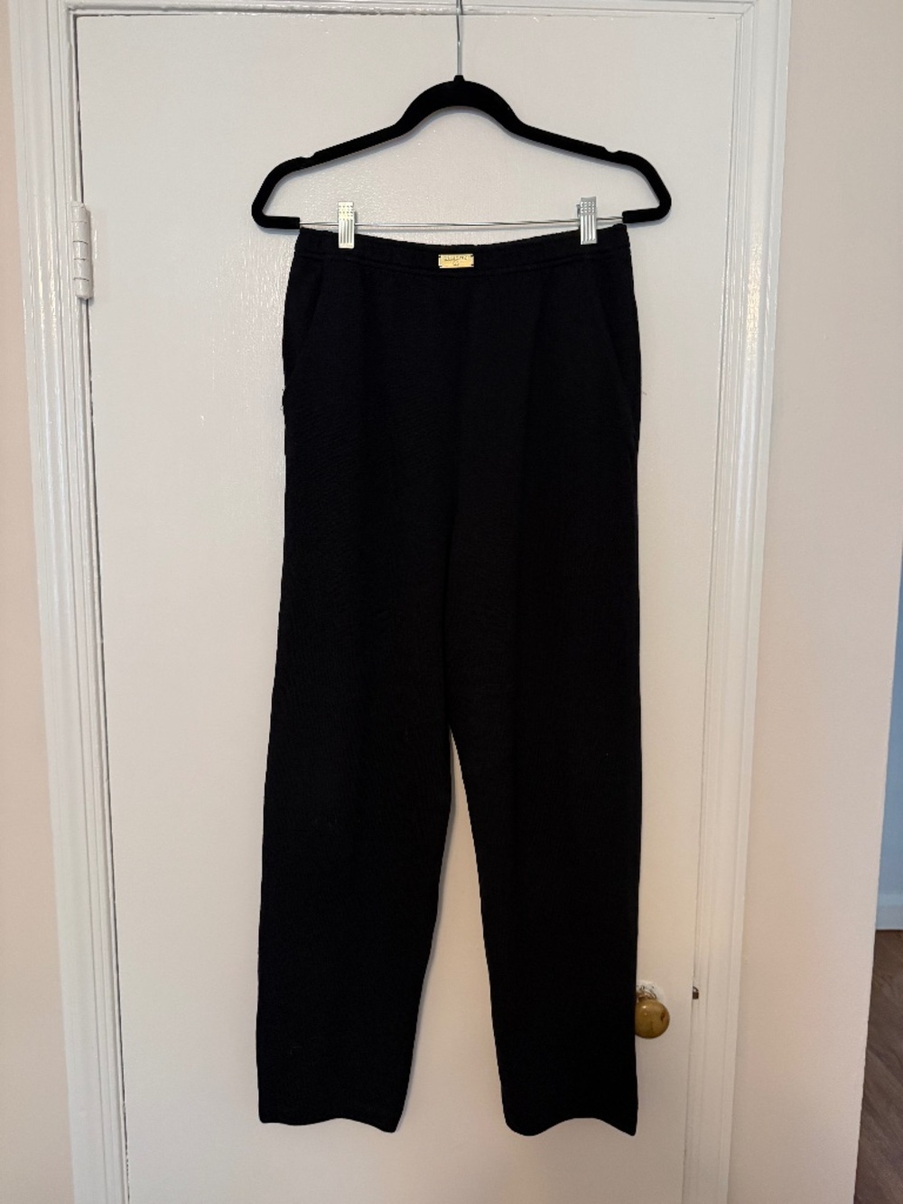 Lovely St. John Sport Pants--size M